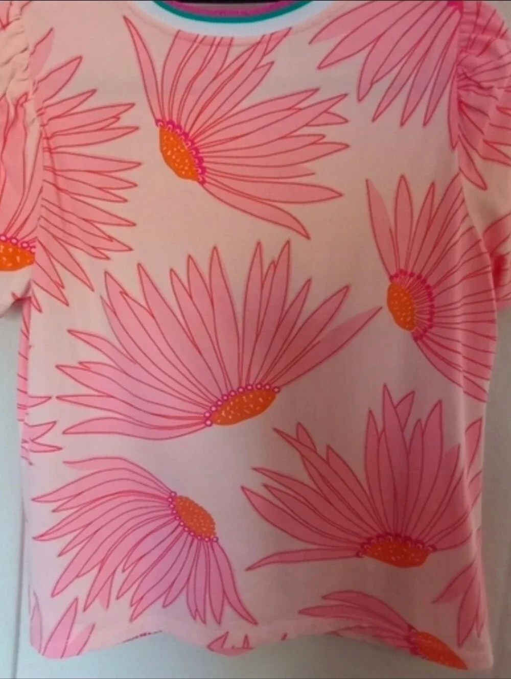 Kate Spade Falling Flower Tee. Size M